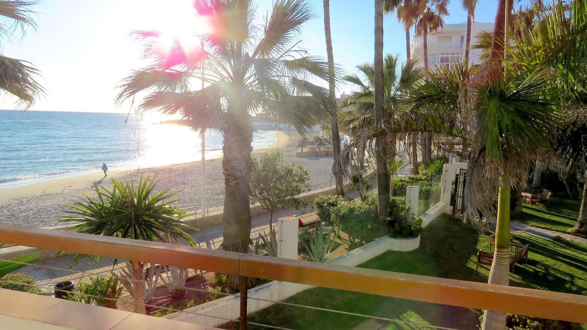 Apartamentos Playa Torrecilla Nerja 0*,  Spain