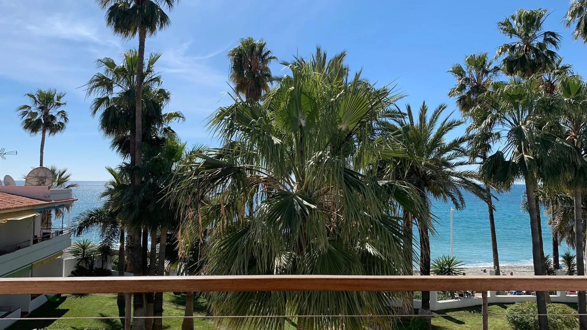 Apartamentos Playa Torrecilla Nerja 0*,