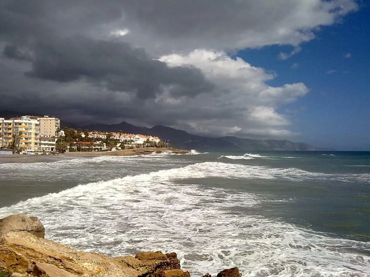 Apartamentos Playa Torrecilla Nerja 0*,