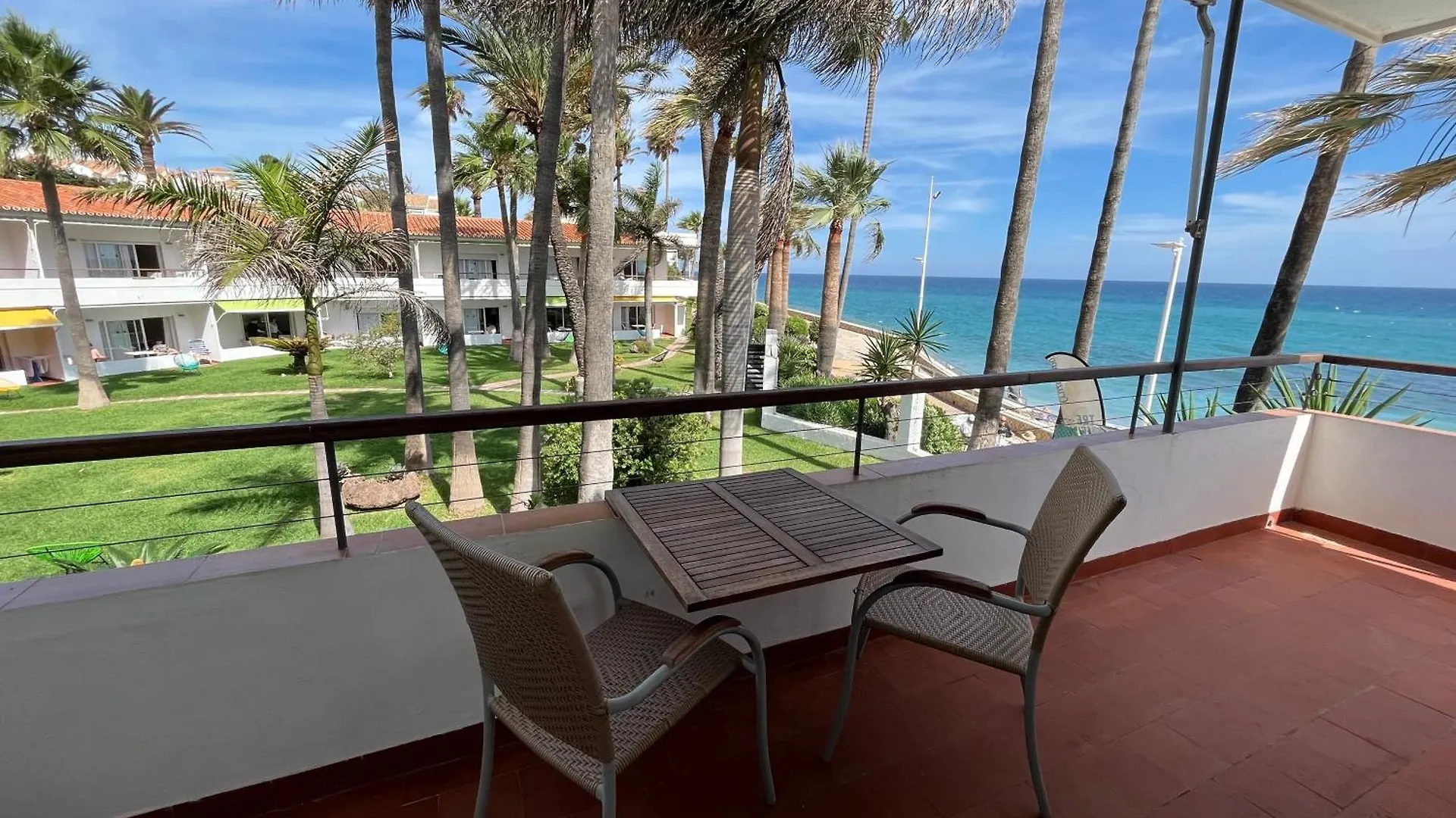 Apartamentos Playa Torrecilla Nerja 0*,